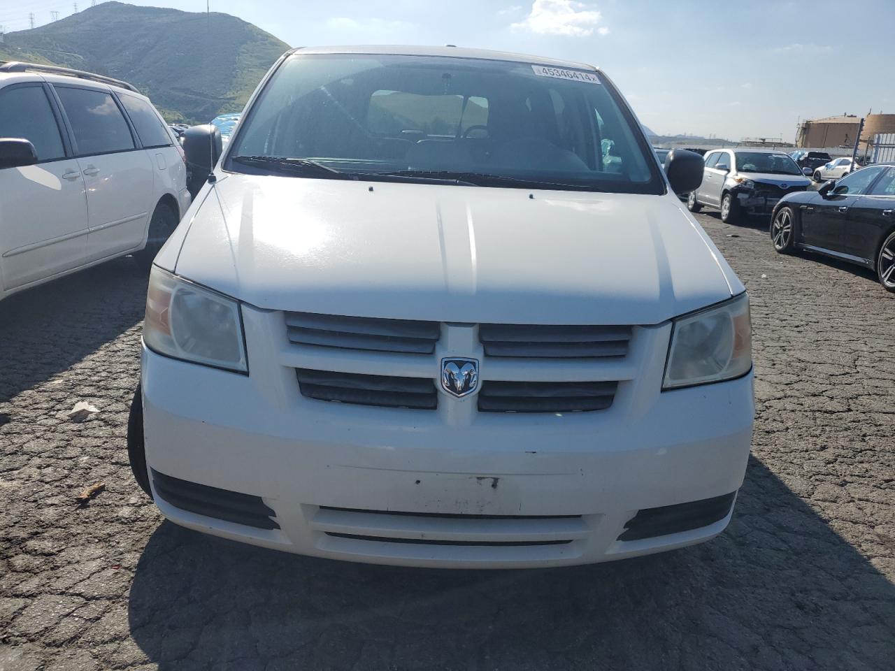 Photo 4 VIN: 2D4RN4DE5AR282541 - DODGE CARAVAN 