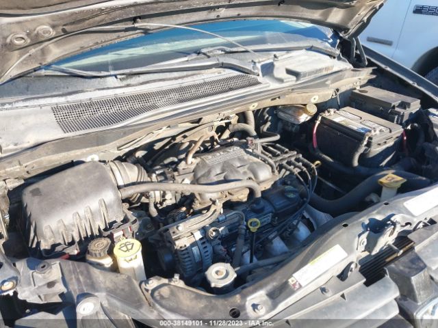 Photo 9 VIN: 2D4RN4DE5AR341586 - DODGE GRAND CARAVAN 