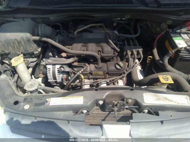 Photo 9 VIN: 2D4RN4DE5AR365225 - DODGE GRAND CARAVAN 