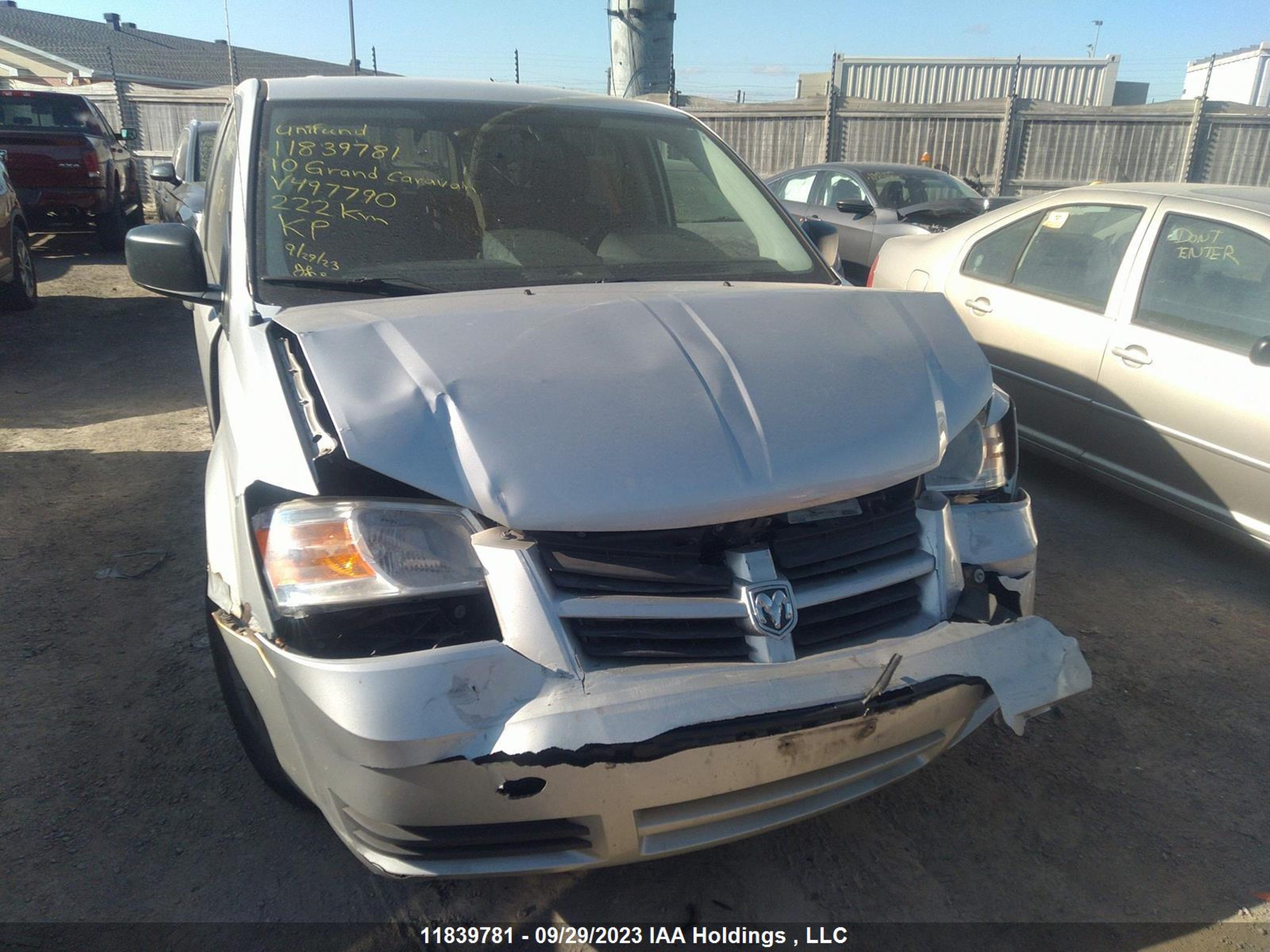 Photo 5 VIN: 2D4RN4DE5AR497790 - DODGE CARAVAN 