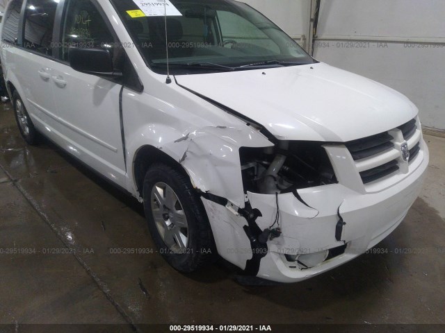 Photo 5 VIN: 2D4RN4DE6AR350197 - DODGE GRAND CARAVAN 