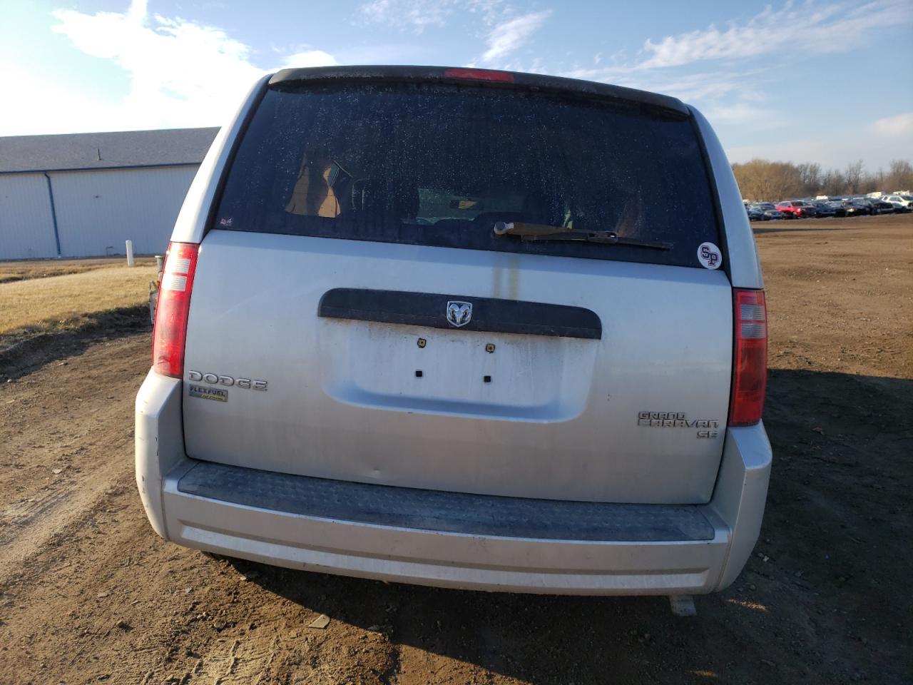 Photo 5 VIN: 2D4RN4DE6AR380249 - DODGE CARAVAN 