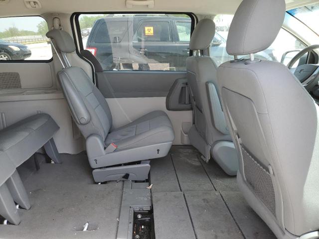 Photo 10 VIN: 2D4RN4DE7AR228528 - DODGE CARAVAN 