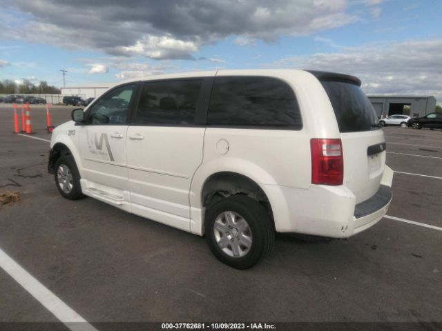 Photo 2 VIN: 2D4RN4DE7AR270424 - DODGE GRAND CARAVAN 