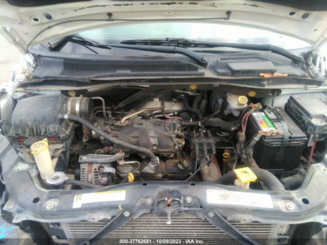 Photo 9 VIN: 2D4RN4DE7AR270424 - DODGE GRAND CARAVAN 