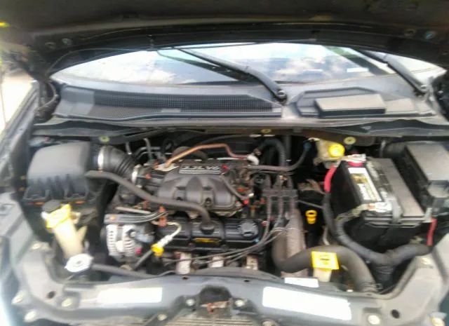 Photo 9 VIN: 2D4RN4DE7AR499525 - DODGE CARAVAN 