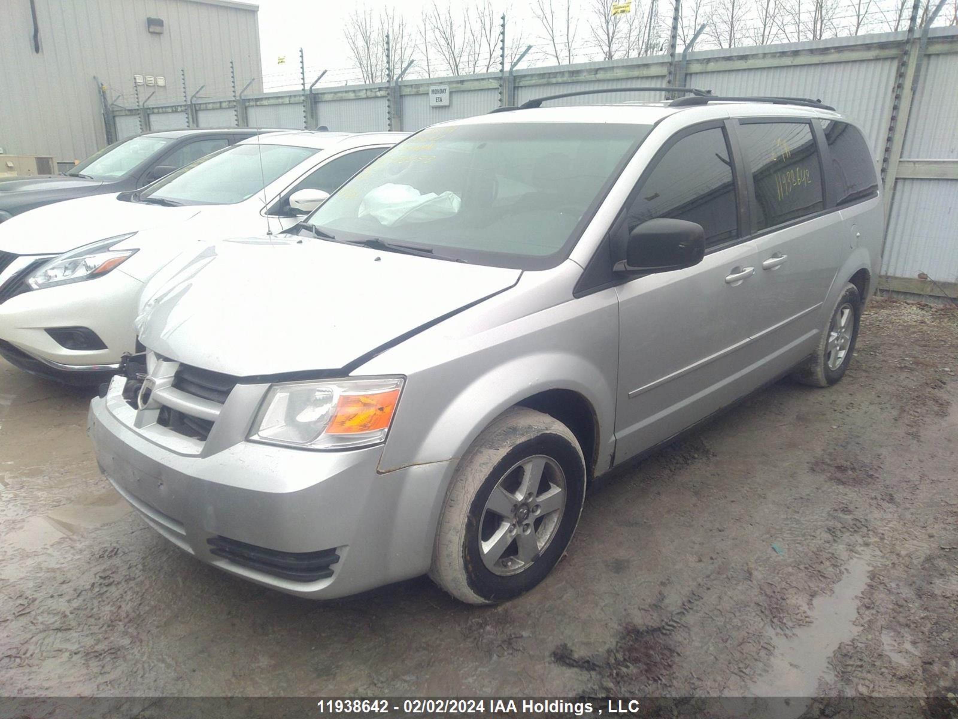 Photo 1 VIN: 2D4RN4DE8AR472253 - DODGE CARAVAN 