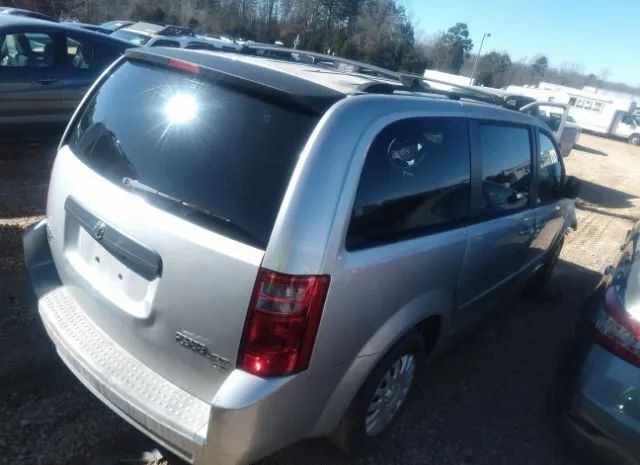 Photo 3 VIN: 2D4RN4DE9AR153881 - DODGE GRAND CARAVAN 