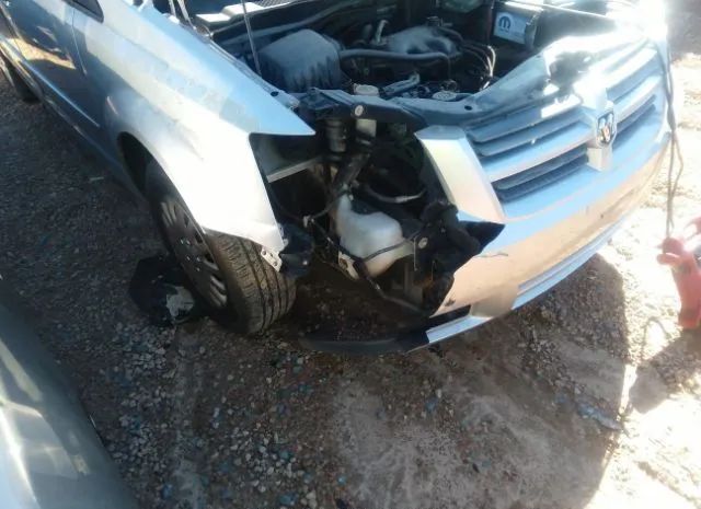 Photo 5 VIN: 2D4RN4DE9AR153881 - DODGE GRAND CARAVAN 