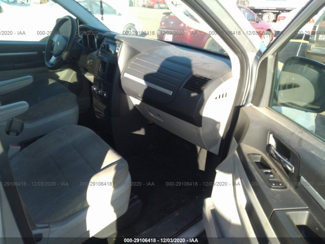 Photo 4 VIN: 2D4RN4DE9AR178859 - DODGE GRAND CARAVAN 