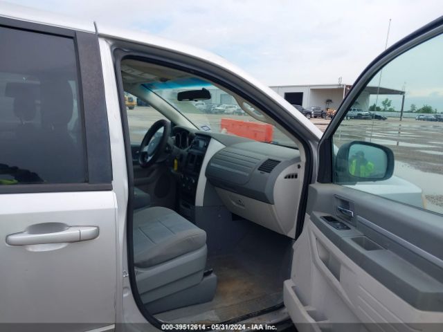 Photo 4 VIN: 2D4RN4DE9AR363087 - DODGE GRAND CARAVAN 