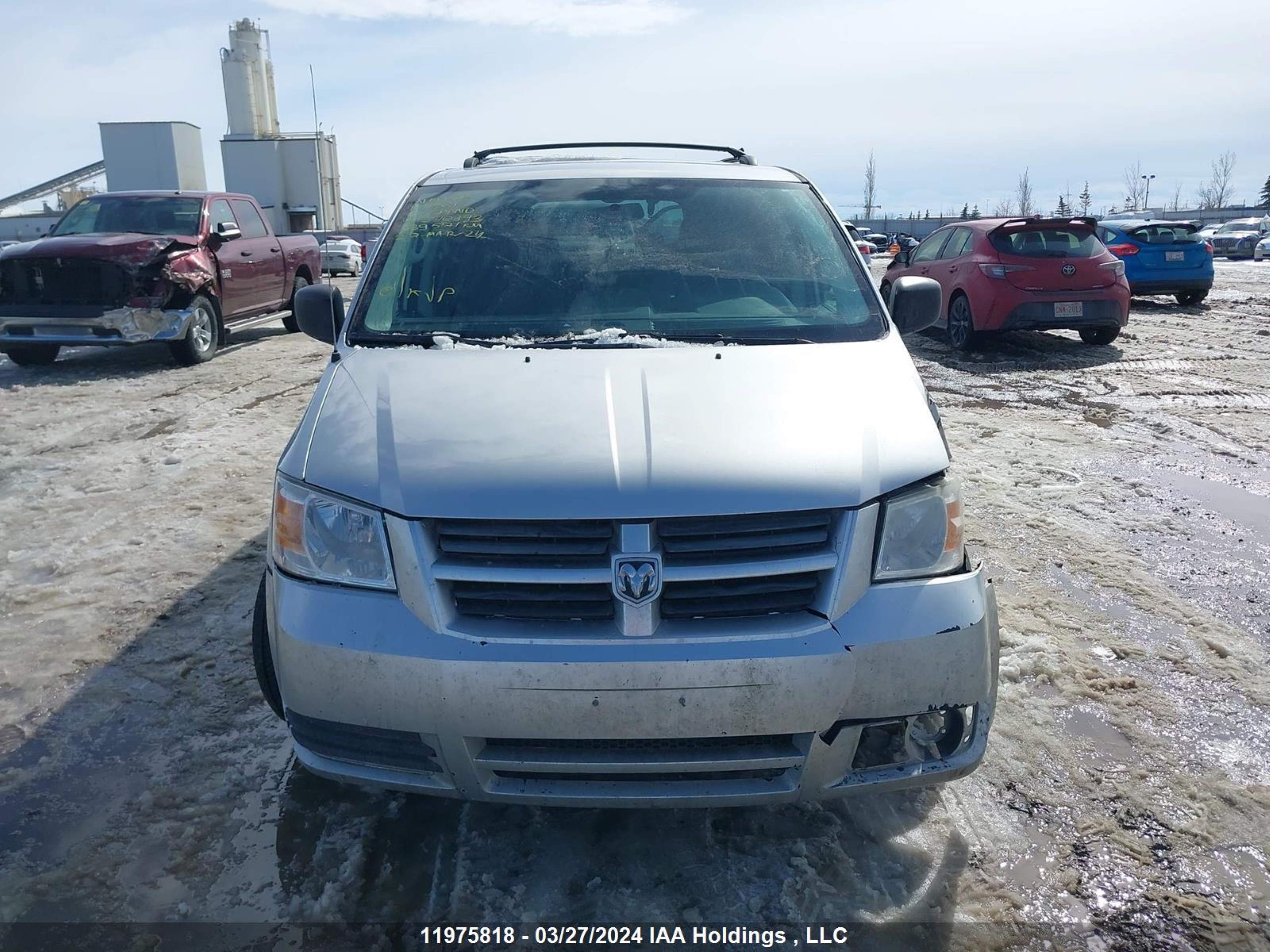 Photo 12 VIN: 2D4RN4DE9AR370993 - DODGE CARAVAN 