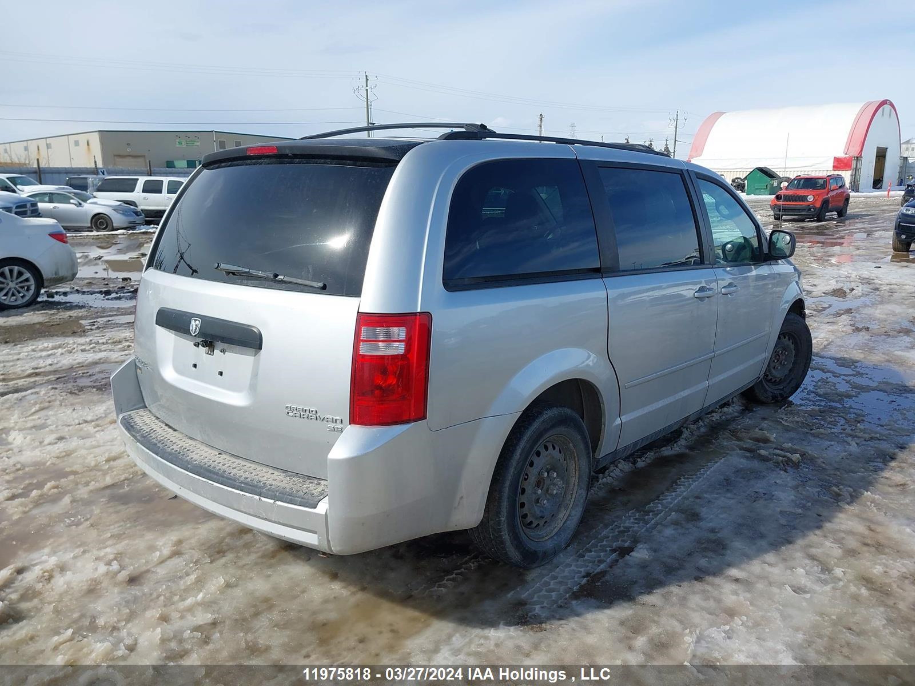 Photo 3 VIN: 2D4RN4DE9AR370993 - DODGE CARAVAN 