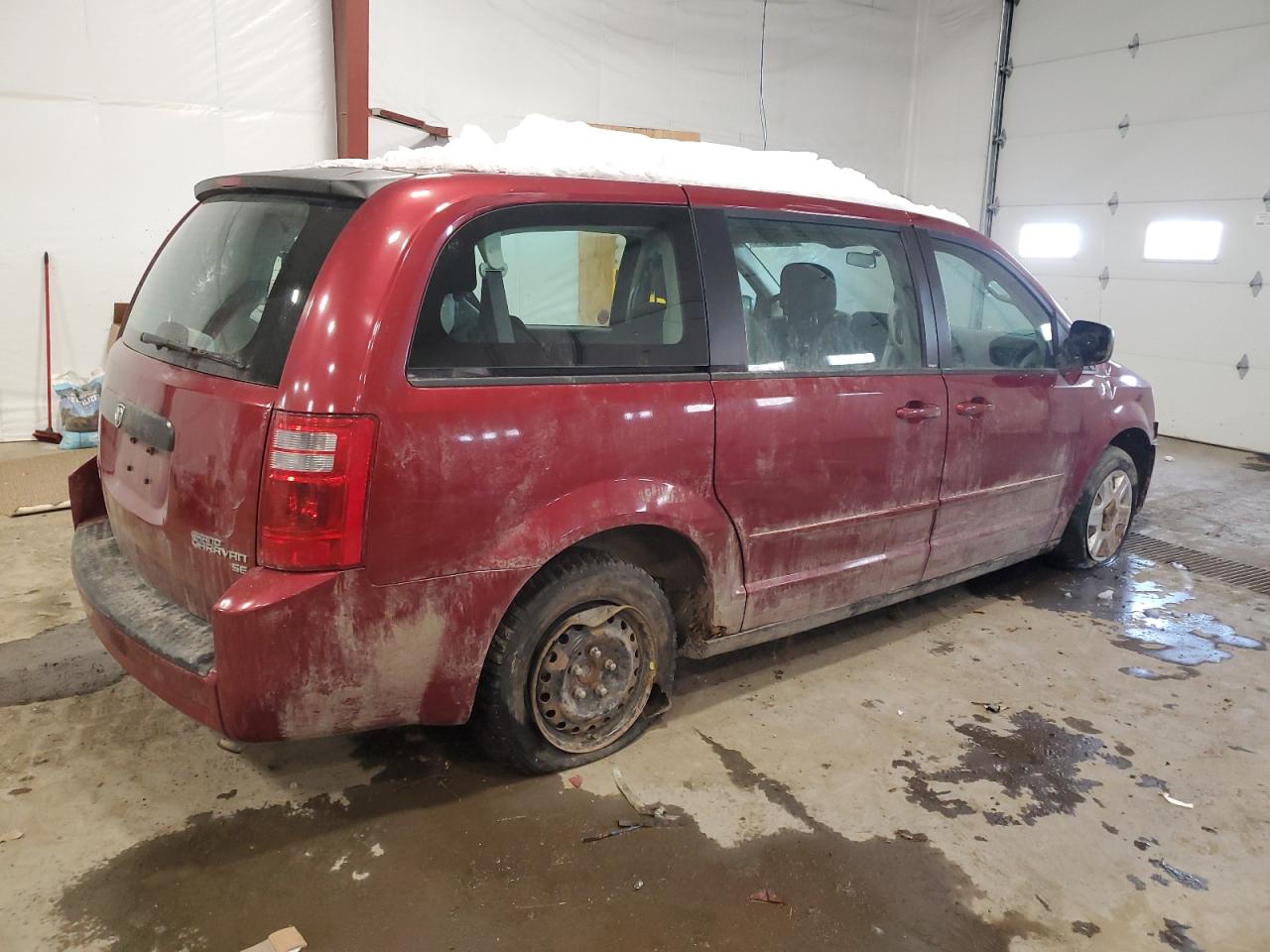 Photo 2 VIN: 2D4RN4DE9AR372503 - DODGE CARAVAN 