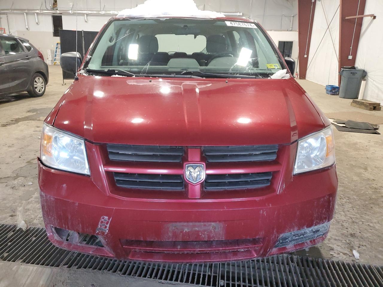 Photo 4 VIN: 2D4RN4DE9AR372503 - DODGE CARAVAN 