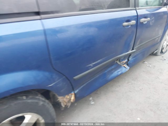 Photo 5 VIN: 2D4RN4DEXAR122882 - DODGE GRAND CARAVAN 