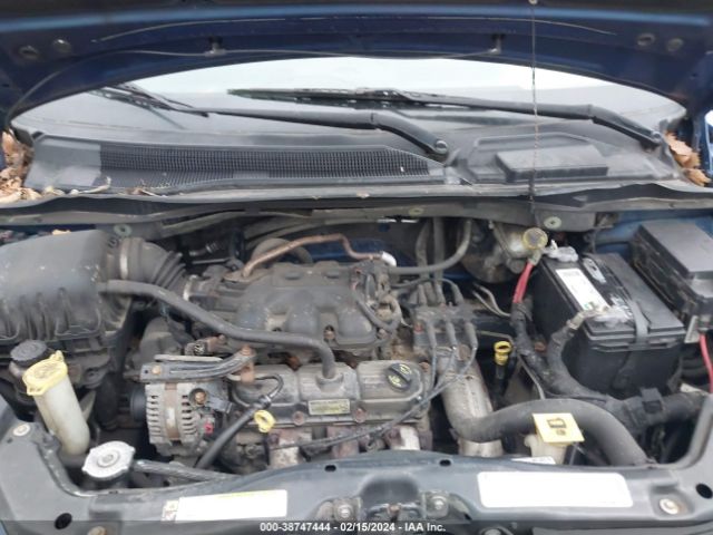 Photo 9 VIN: 2D4RN4DEXAR122882 - DODGE GRAND CARAVAN 