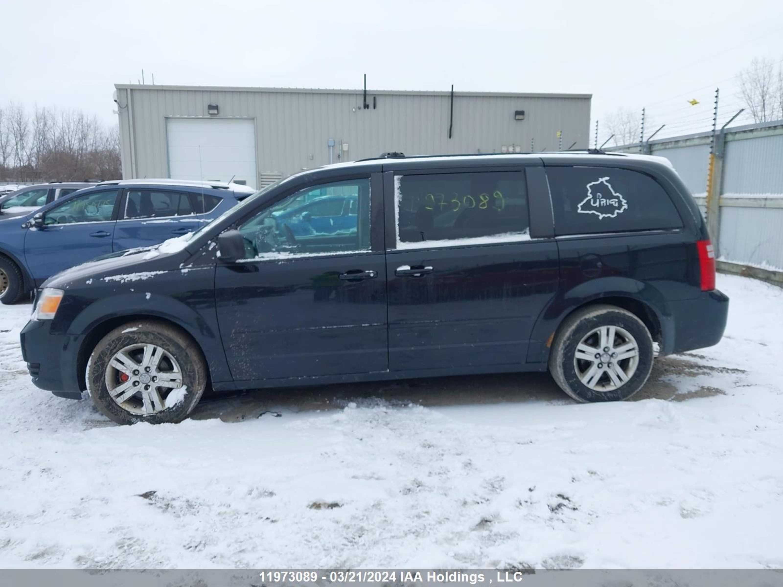 Photo 14 VIN: 2D4RN4DEXAR255769 - DODGE CARAVAN 