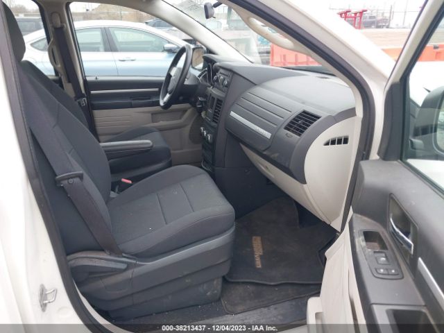 Photo 4 VIN: 2D4RN4DEXAR311466 - DODGE GRAND CARAVAN 