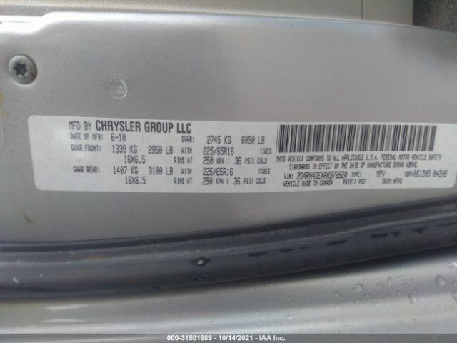 Photo 8 VIN: 2D4RN4DEXAR372820 - DODGE GRAND CARAVAN 