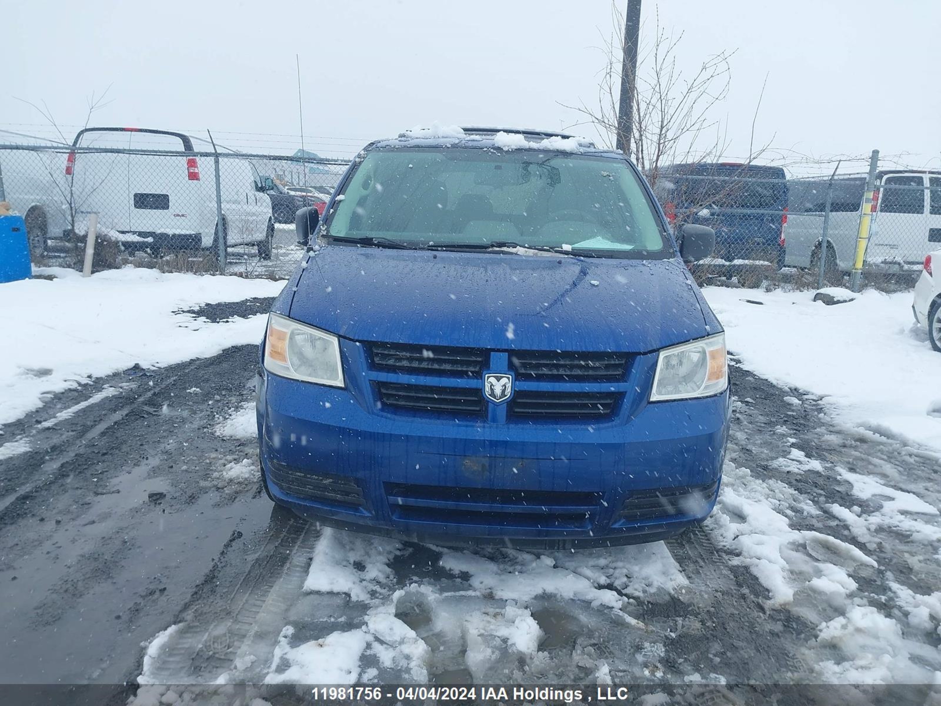 Photo 11 VIN: 2D4RN4DEXAR430425 - DODGE CARAVAN 