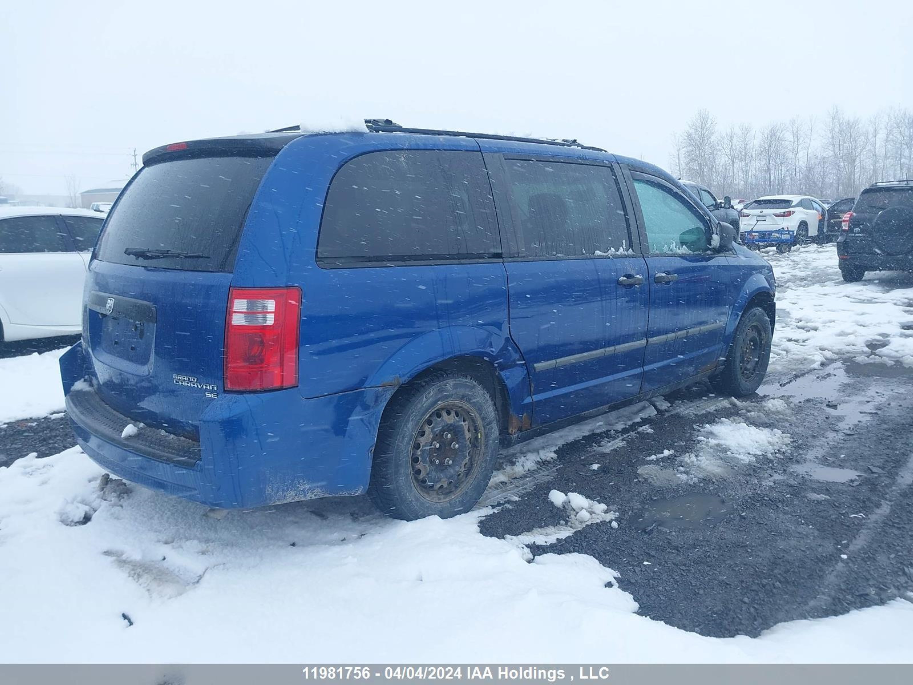 Photo 3 VIN: 2D4RN4DEXAR430425 - DODGE CARAVAN 