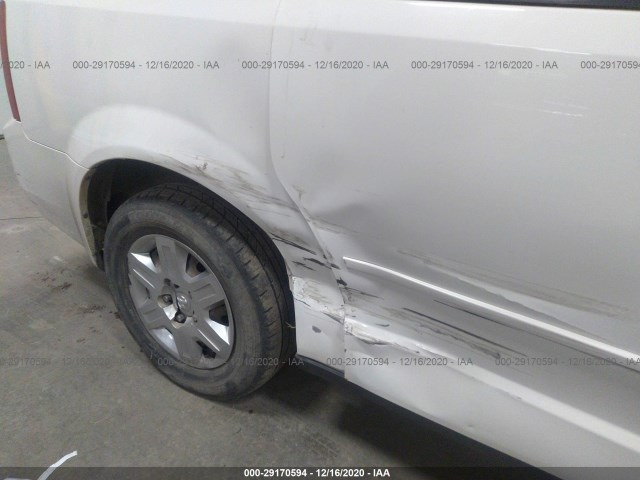 Photo 5 VIN: 2D4RN4DEXAR477177 - DODGE GRAND CARAVAN 