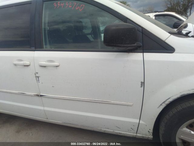 Photo 5 VIN: 2D4RN4DG0BR765213 - DODGE GRAND CARAVAN 