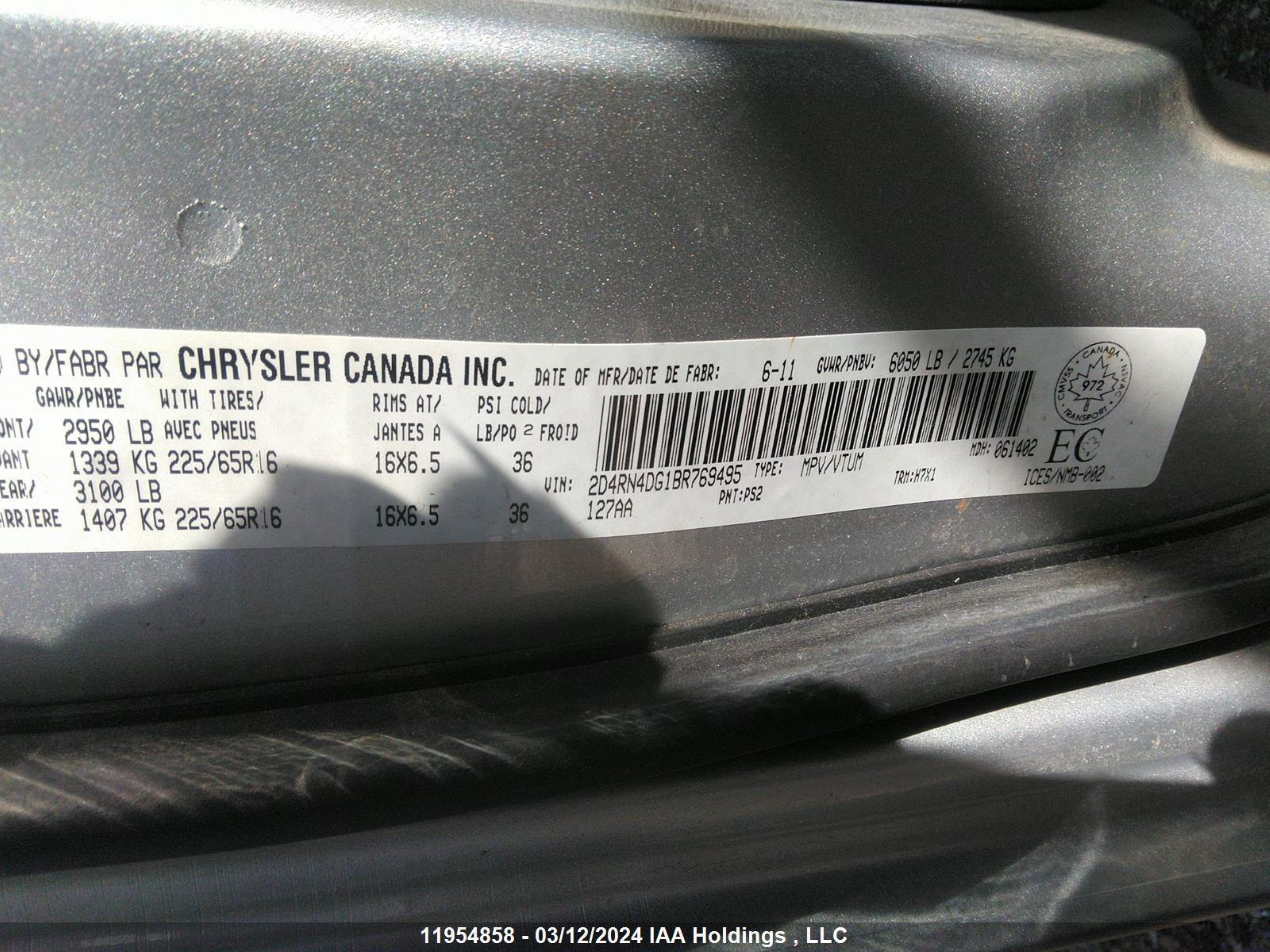 Photo 8 VIN: 2D4RN4DG1BR769495 - DODGE CARAVAN 