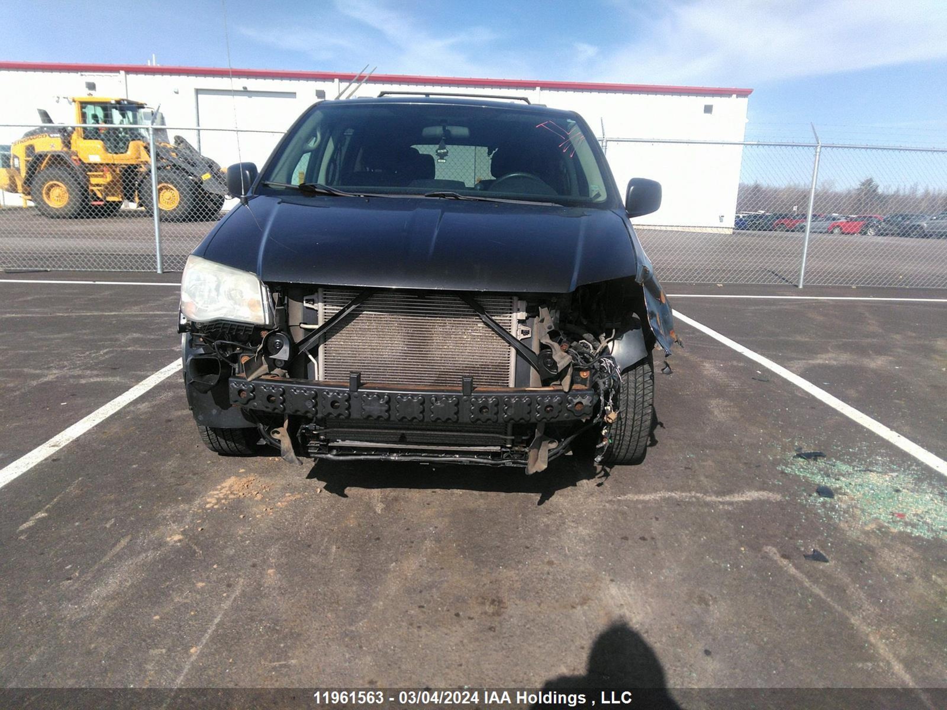 Photo 5 VIN: 2D4RN4DG1BR773854 - DODGE CARAVAN 