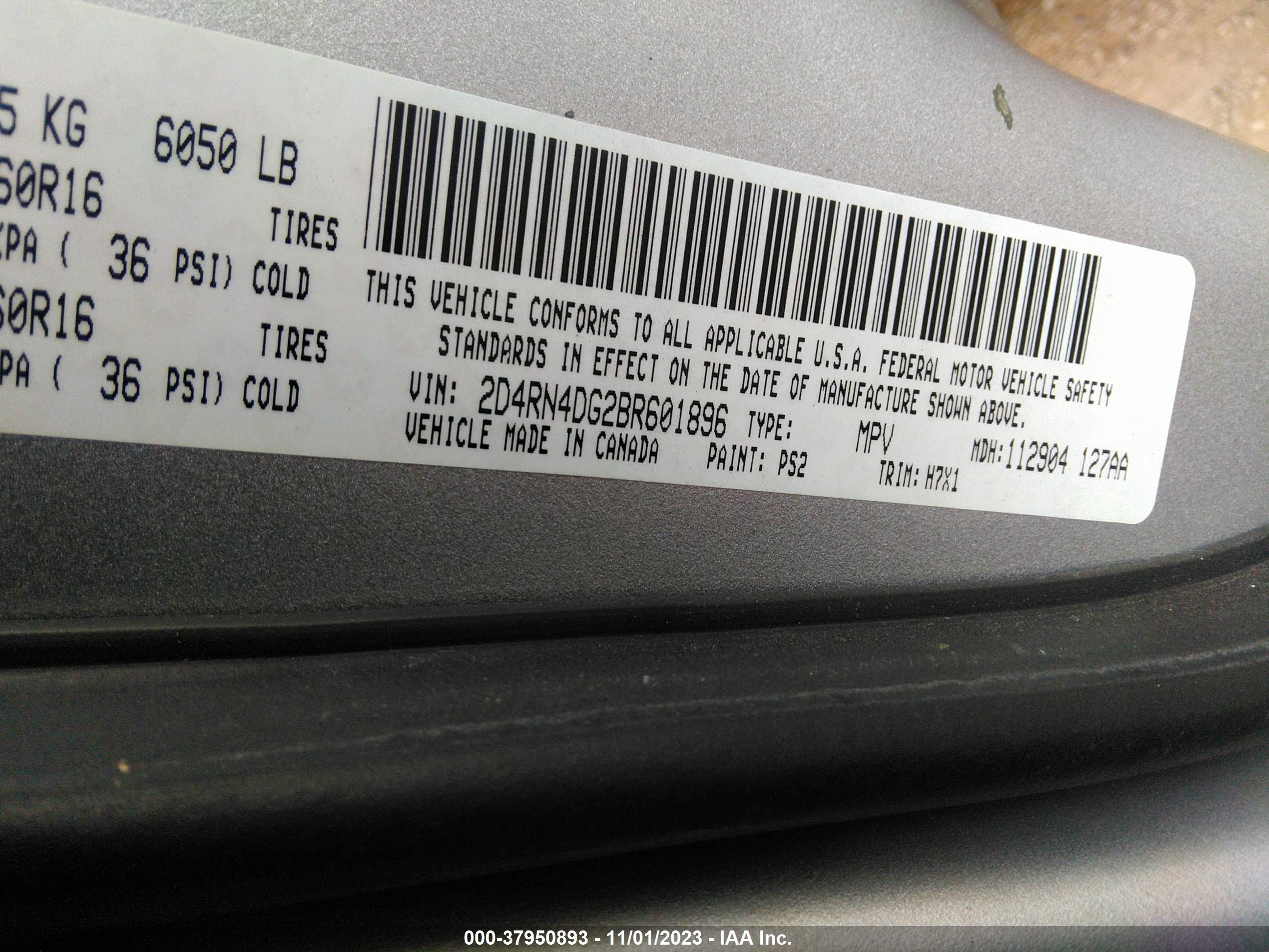 Photo 8 VIN: 2D4RN4DG2BR601896 - DODGE CARAVAN 