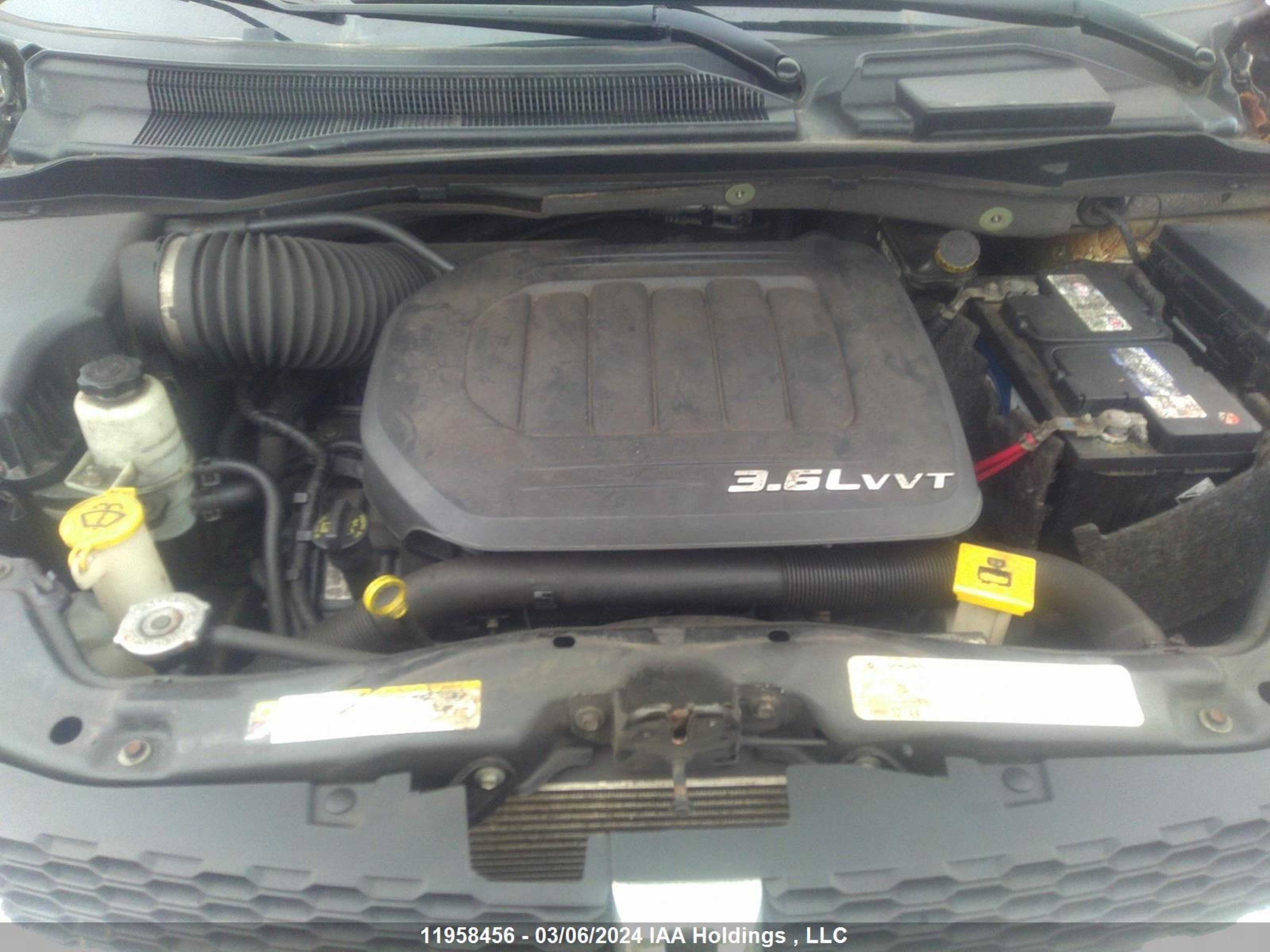 Photo 9 VIN: 2D4RN4DG2BR793725 - DODGE CARAVAN 