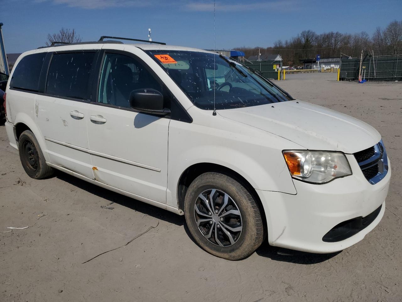 Photo 3 VIN: 2D4RN4DG3BR757395 - DODGE CARAVAN 