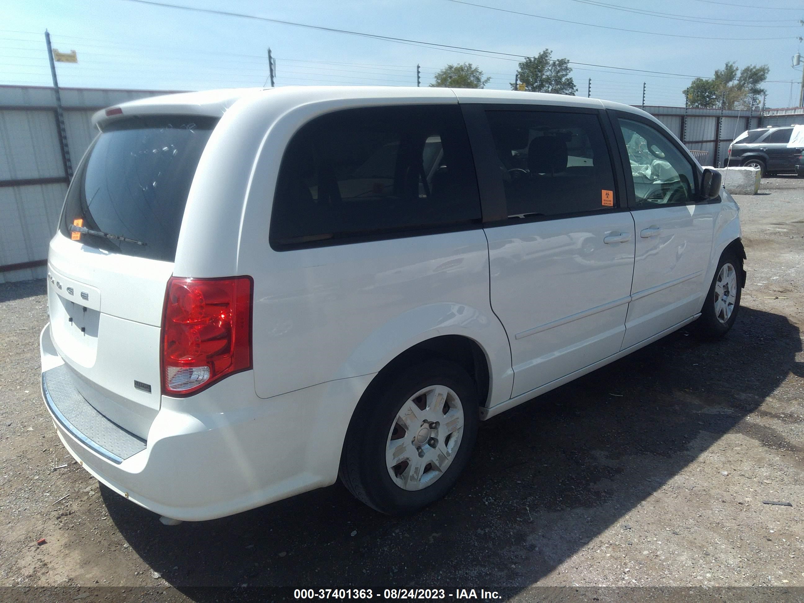 Photo 3 VIN: 2D4RN4DG3BR773676 - DODGE CARAVAN 