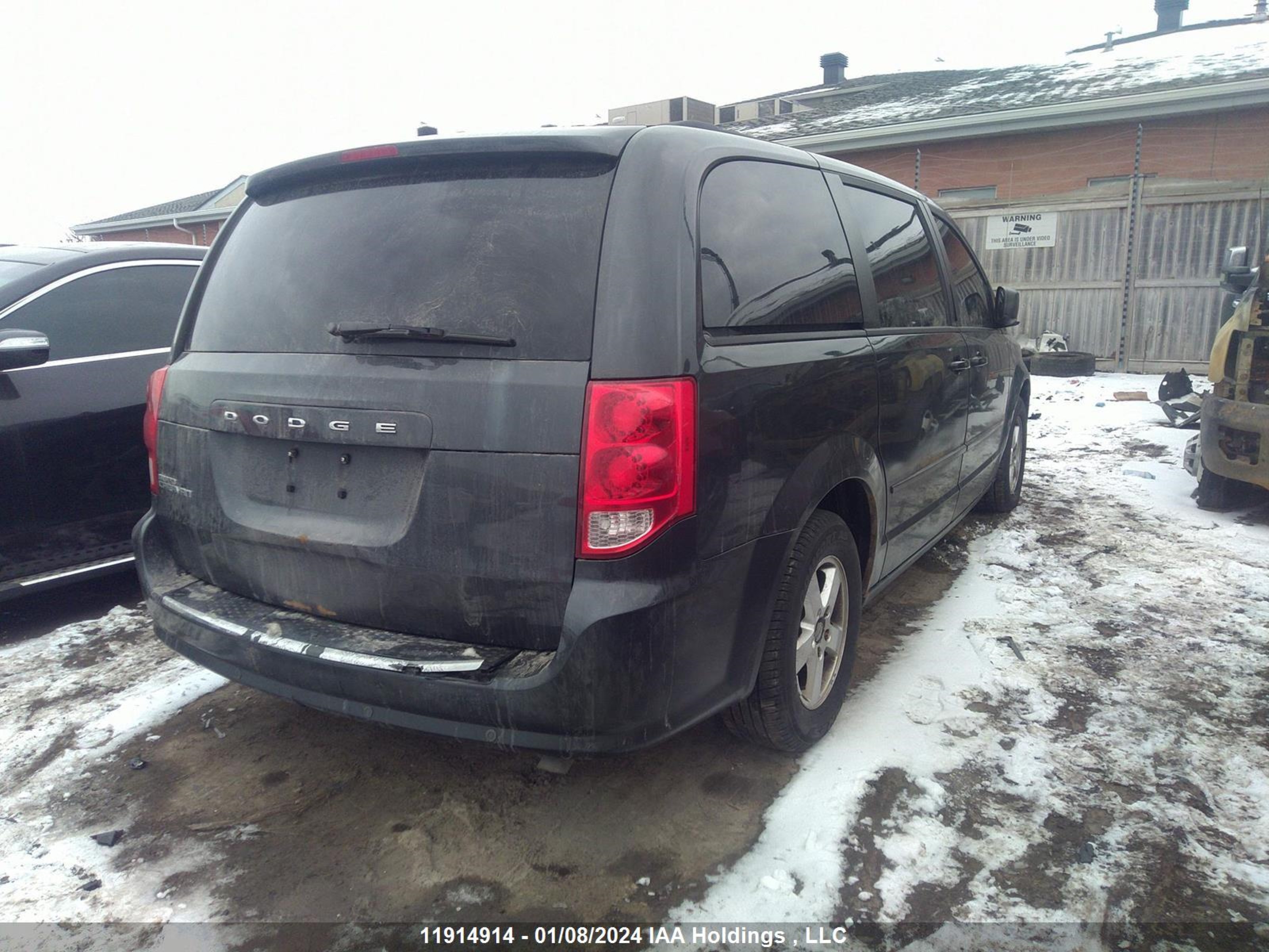 Photo 3 VIN: 2D4RN4DG4BR686210 - DODGE CARAVAN 