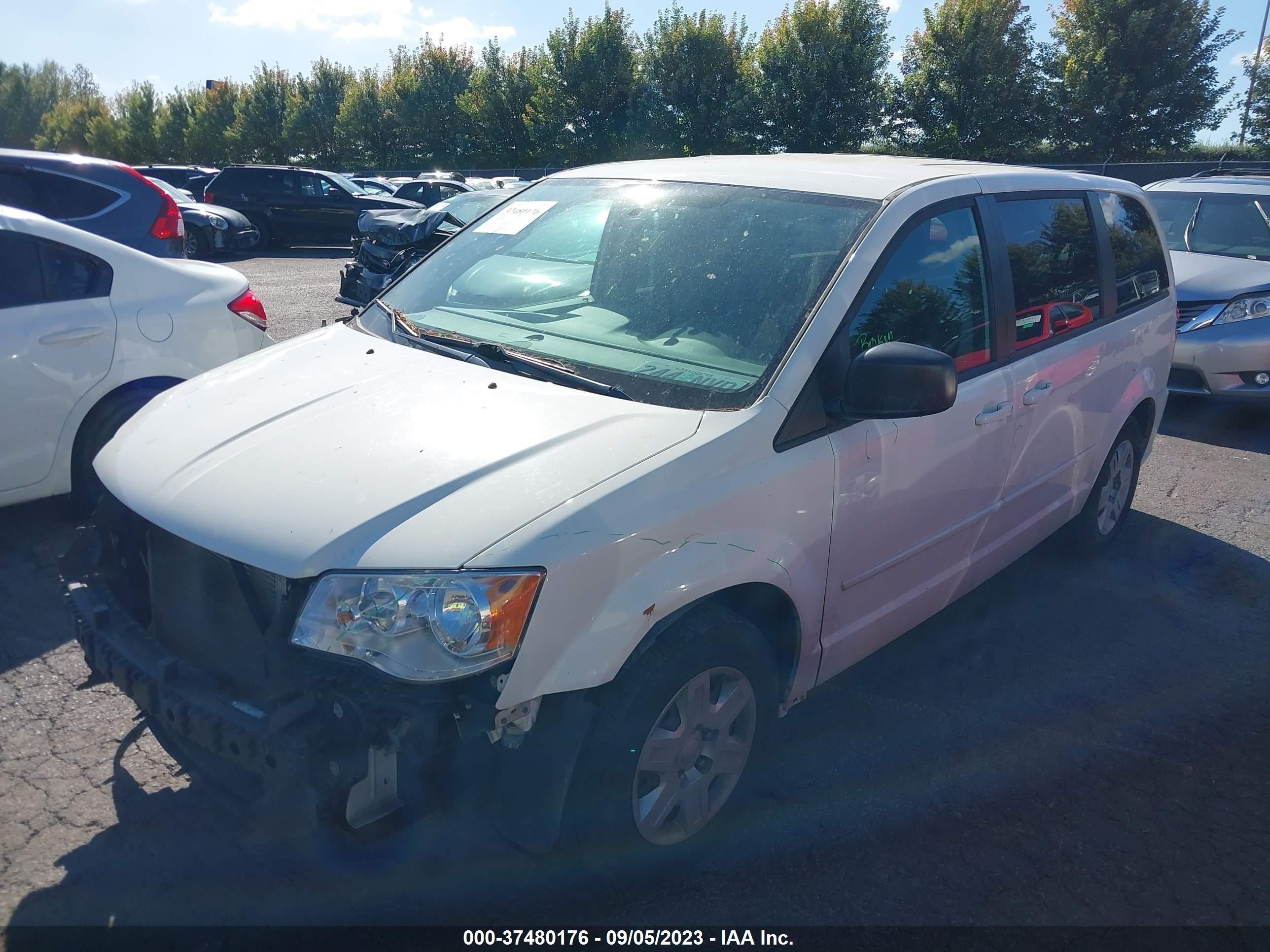 Photo 1 VIN: 2D4RN4DG4BR732490 - DODGE CARAVAN 