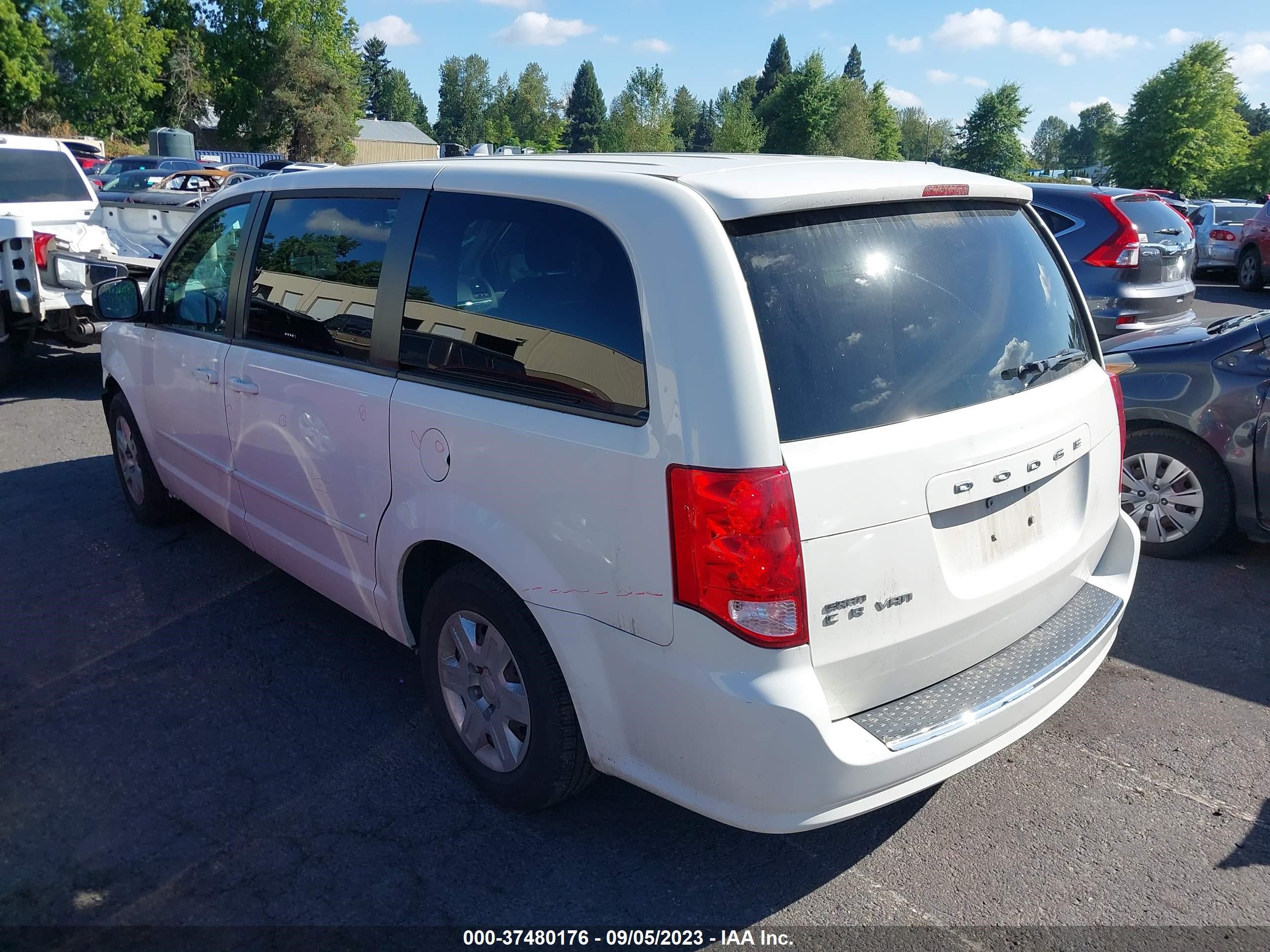 Photo 2 VIN: 2D4RN4DG4BR732490 - DODGE CARAVAN 