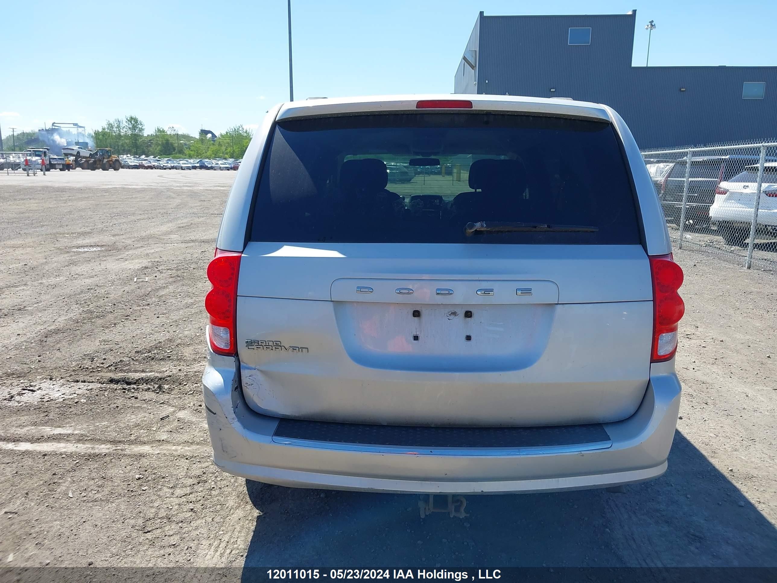 Photo 16 VIN: 2D4RN4DG5BR632091 - DODGE CARAVAN 