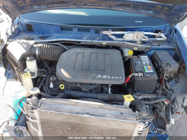 Photo 9 VIN: 2D4RN4DG5BR767586 - DODGE GRAND CARAVAN 