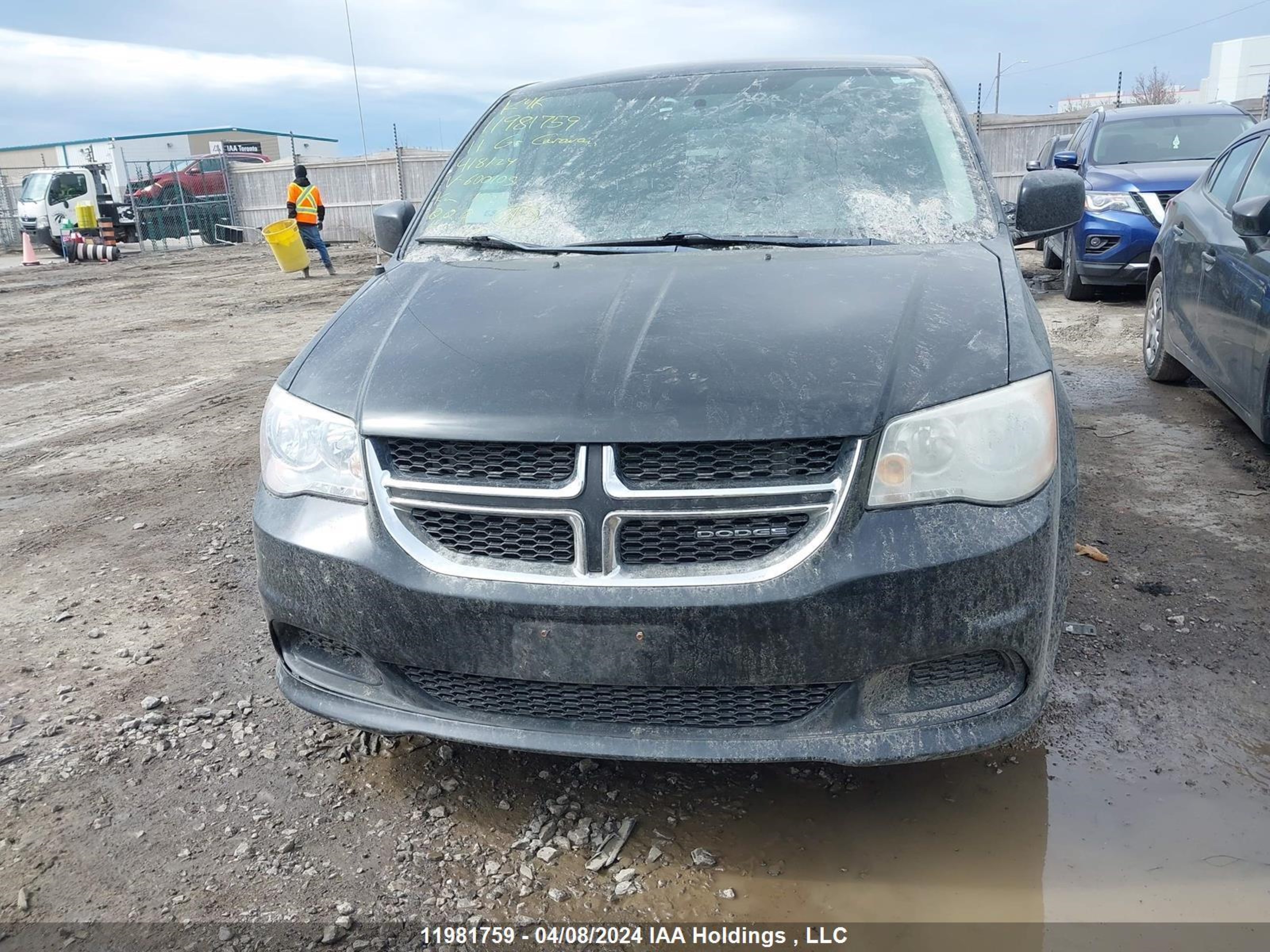 Photo 11 VIN: 2D4RN4DG6BR600105 - DODGE CARAVAN 