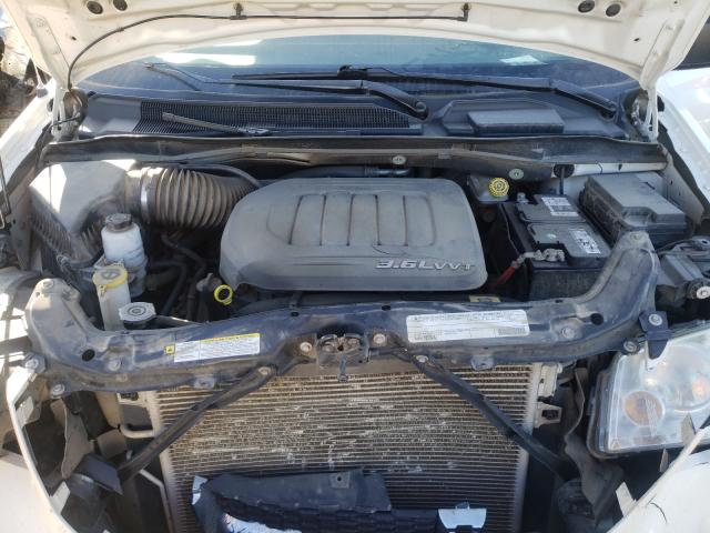 Photo 6 VIN: 2D4RN4DG6BR672972 - DODGE GRAND CARA 