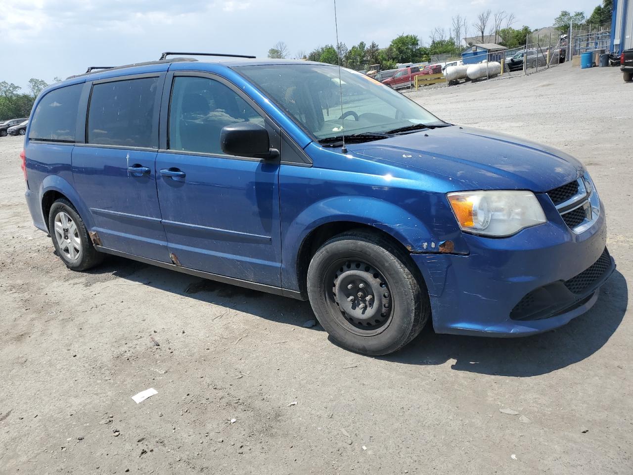 Photo 3 VIN: 2D4RN4DG7BR647465 - DODGE CARAVAN 