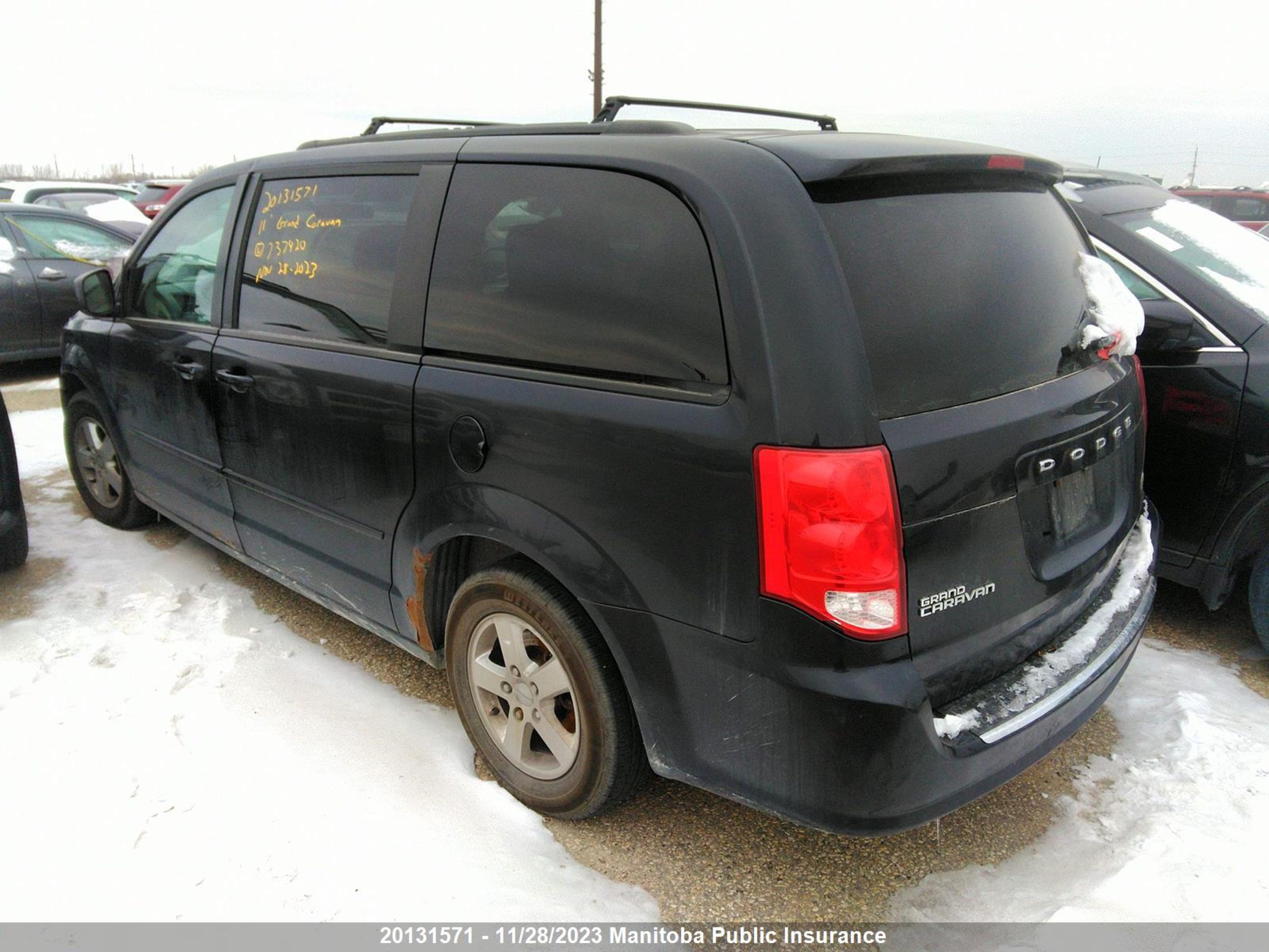 Photo 2 VIN: 2D4RN4DG8BR737420 - DODGE CARAVAN 