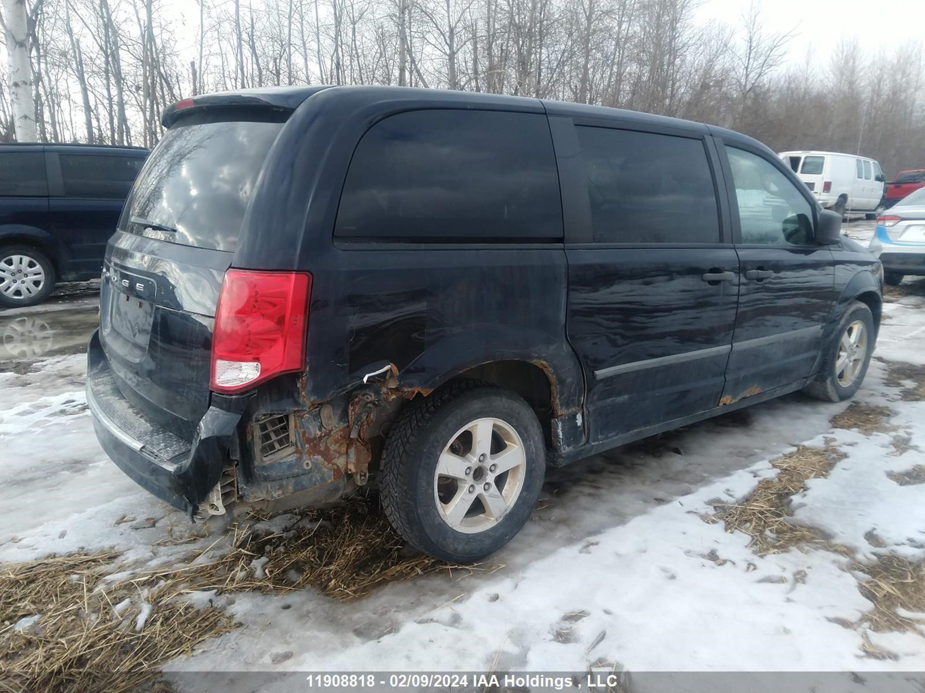 Photo 3 VIN: 2D4RN4DG9BR600356 - DODGE CARAVAN 