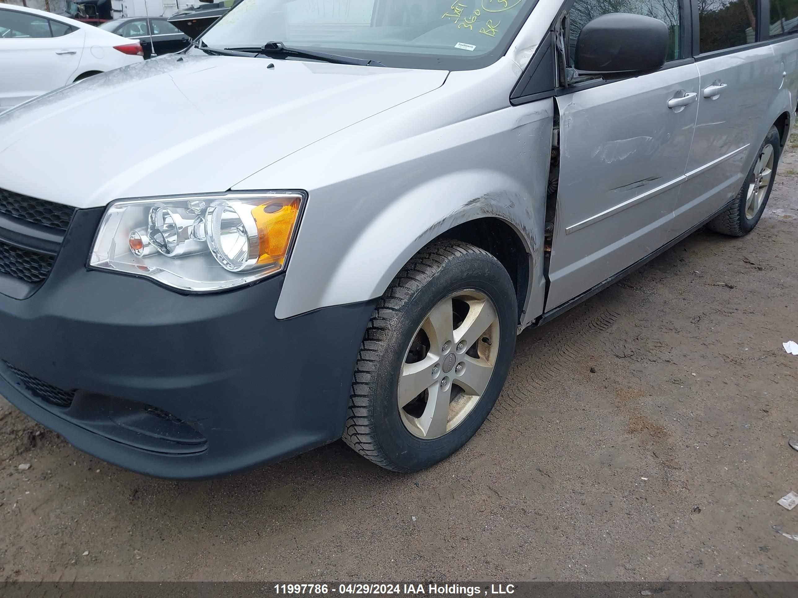 Photo 5 VIN: 2D4RN4DG9BR737412 - DODGE CARAVAN 