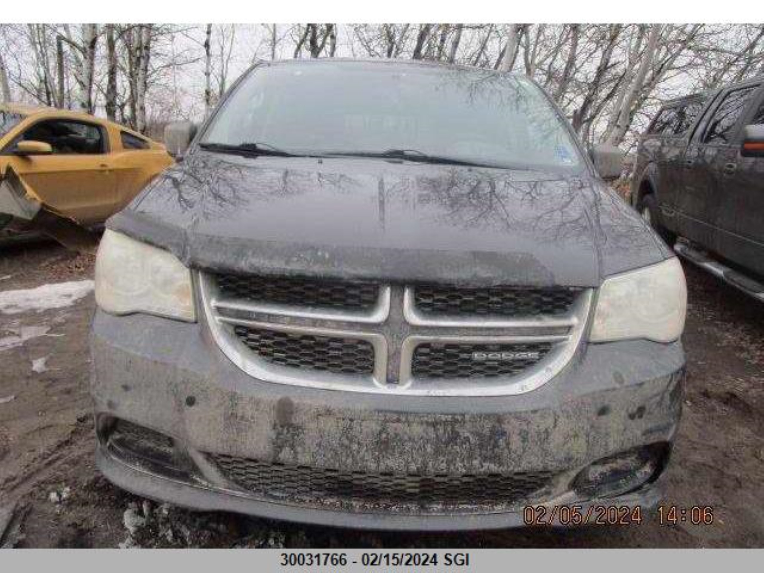 Photo 2 VIN: 2D4RN4DG9BR757949 - DODGE CARAVAN 