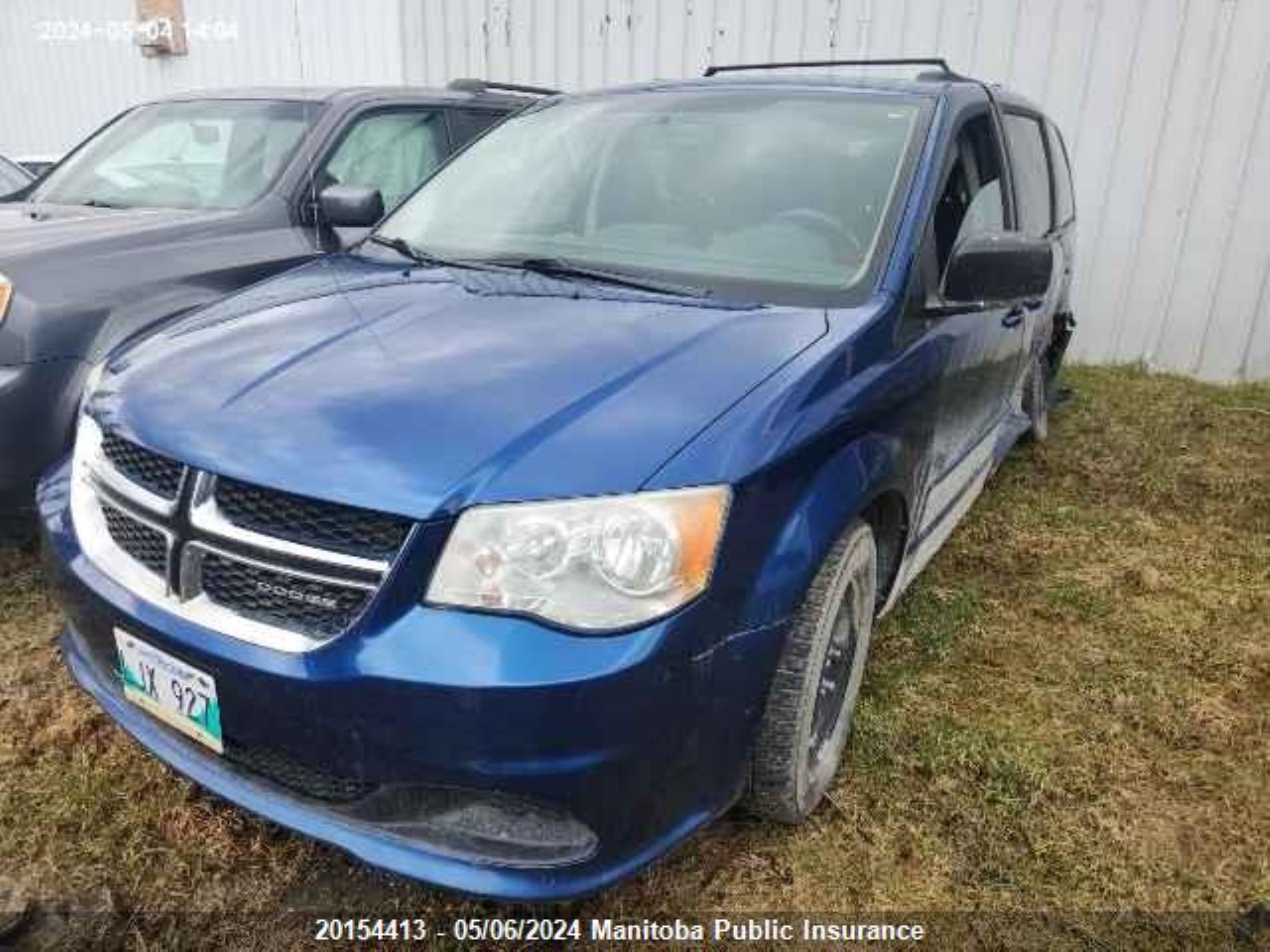 Photo 1 VIN: 2D4RN4DGXBR740965 - DODGE CARAVAN 