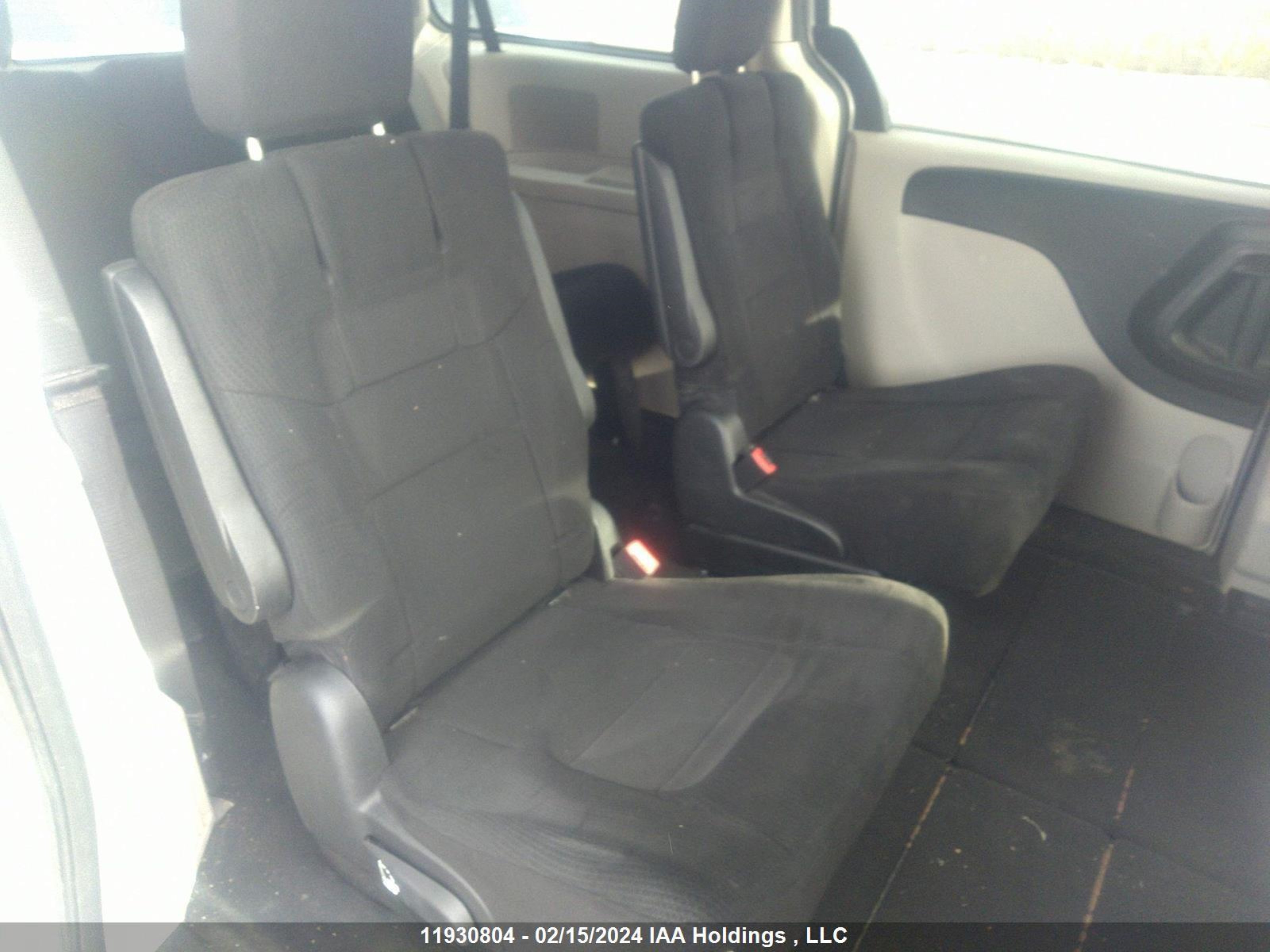 Photo 7 VIN: 2D4RN4DGXBR788126 - DODGE CARAVAN 