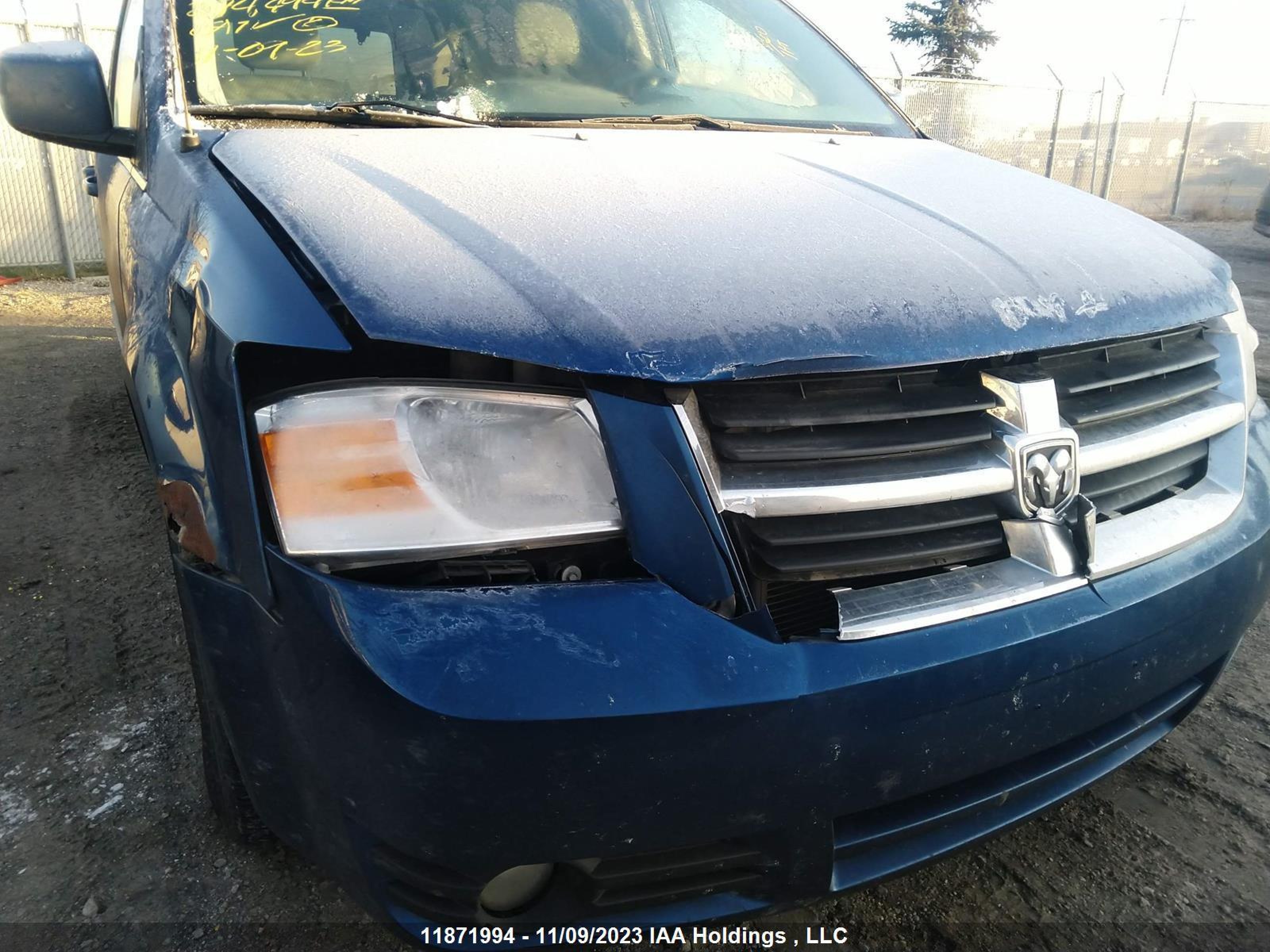 Photo 5 VIN: 2D4RN4DX2AR498705 - DODGE CARAVAN 