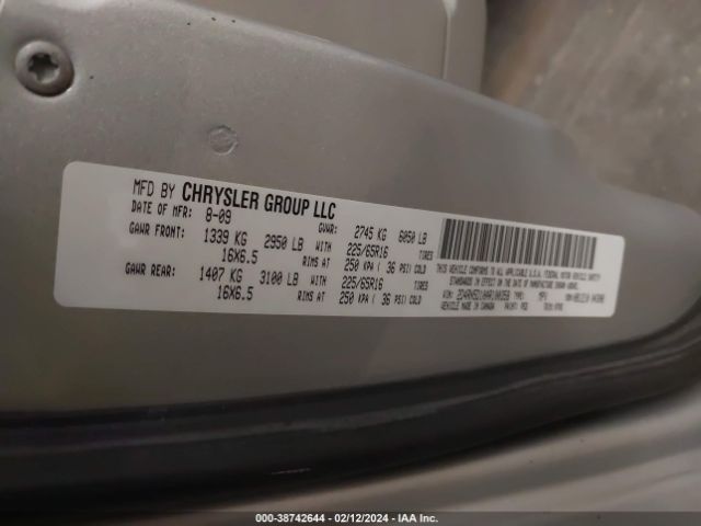 Photo 8 VIN: 2D4RN5D10AR100358 - DODGE GRAND CARAVAN 